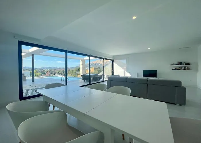 Montgo Villa *
