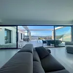 Βίλα Montgo *